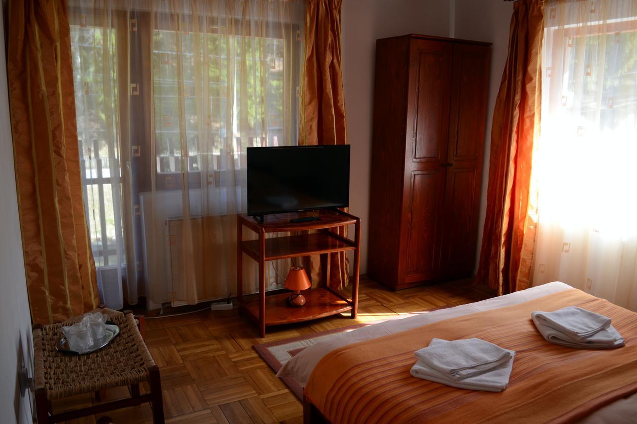 Raza Soarelui Hotel Moeciu De Sus Eksteriør billede