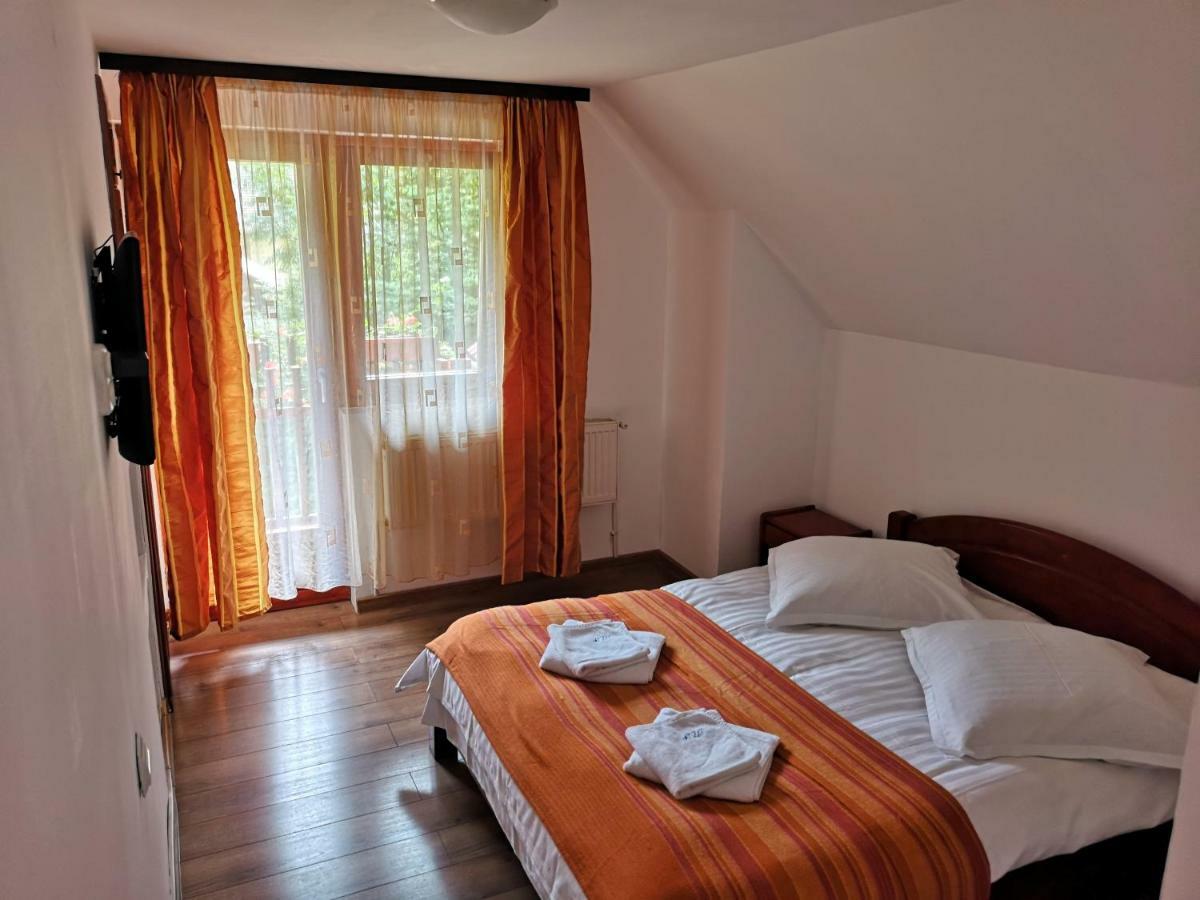 Raza Soarelui Hotel Moeciu De Sus Eksteriør billede