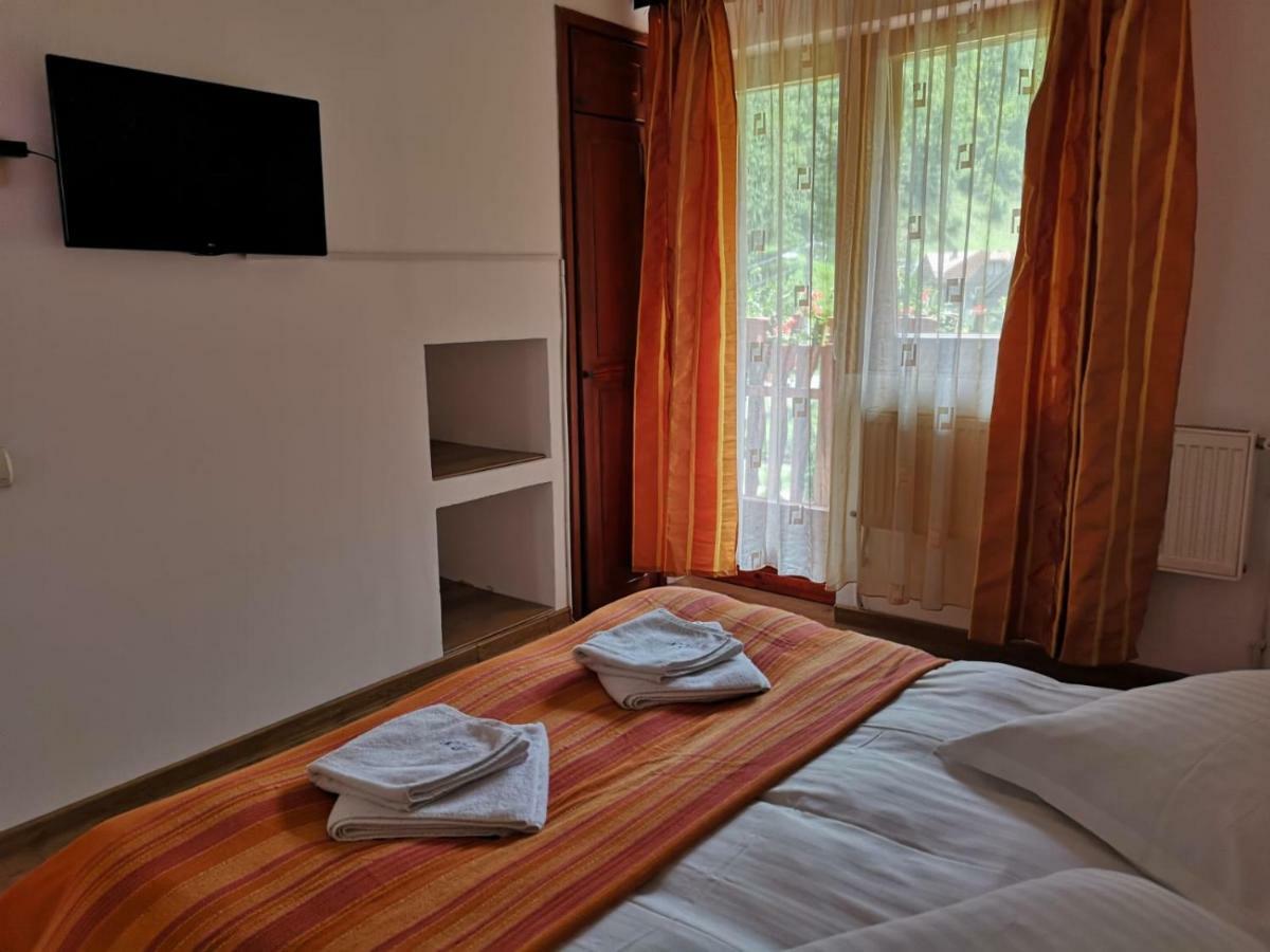 Raza Soarelui Hotel Moeciu De Sus Eksteriør billede